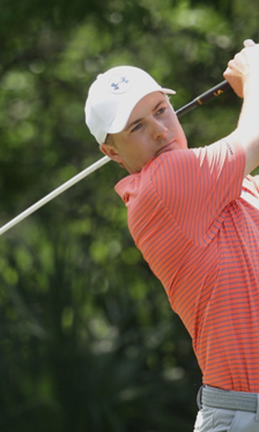 Day is leading and won't let up at Players Championship